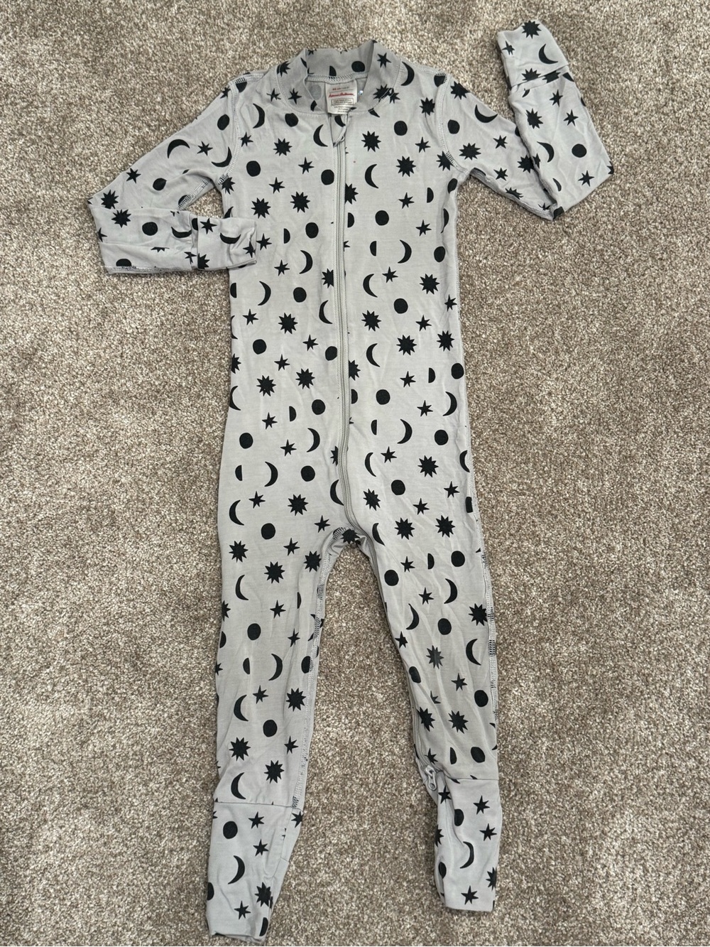 Hanna Andersson Celestial Moon Star Zip Sleeper 2T Baby TENCEL Grey Convertible